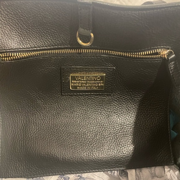 Black pebbled leather tote bag - Picture 3 of 15